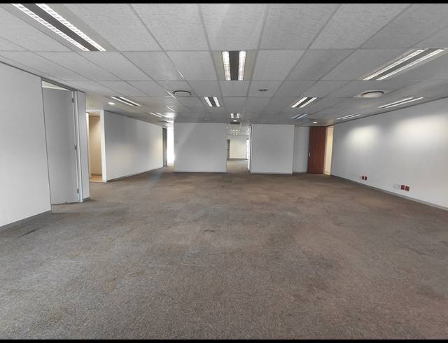 378M² OFFICE TO LET IN BRYANSTON